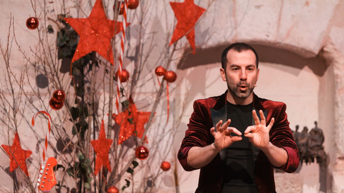 Miguel Sevilla en el espectáculo Maravillas