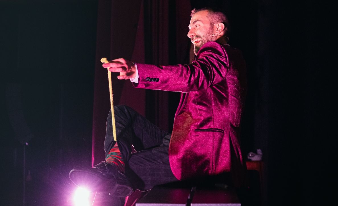 sobre mi mystery mike 1